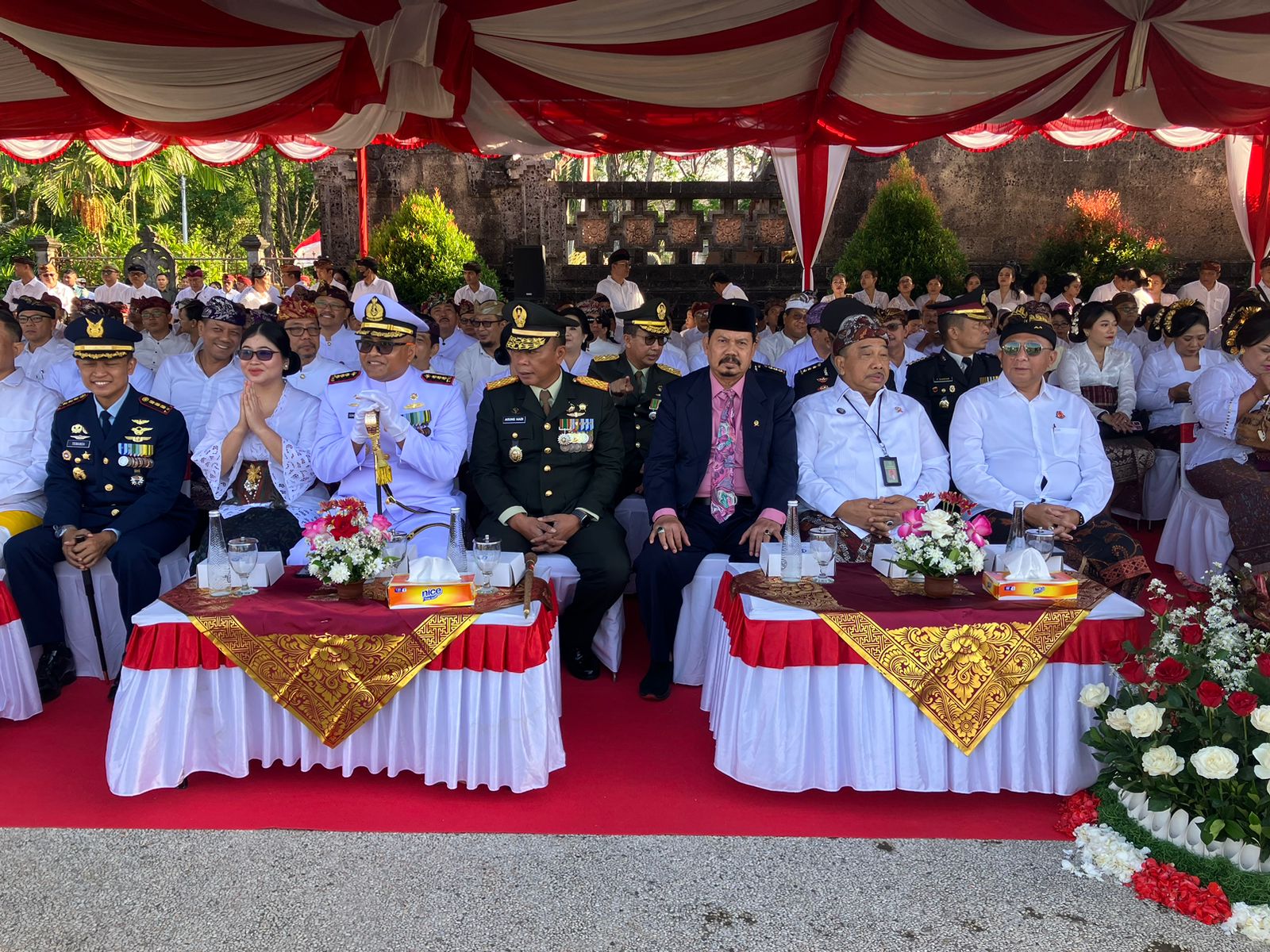 Ketua PTA Bali Hadiri Upacara Peringatan Hari Jadi ke-67 Provinsi Bali