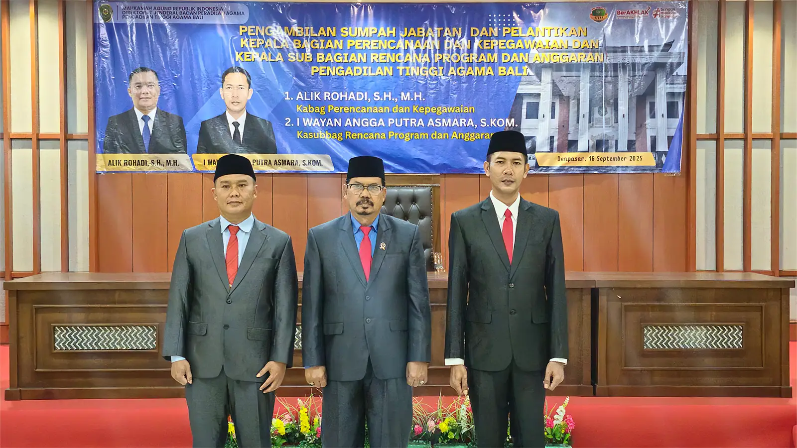 Pelantikan dan Pengambilan Sumpah Jabatan : Kepala Bagian Perencanaan dan Kepegawaian, Kepala Sub Bagian Rencama Program dan Anggaran