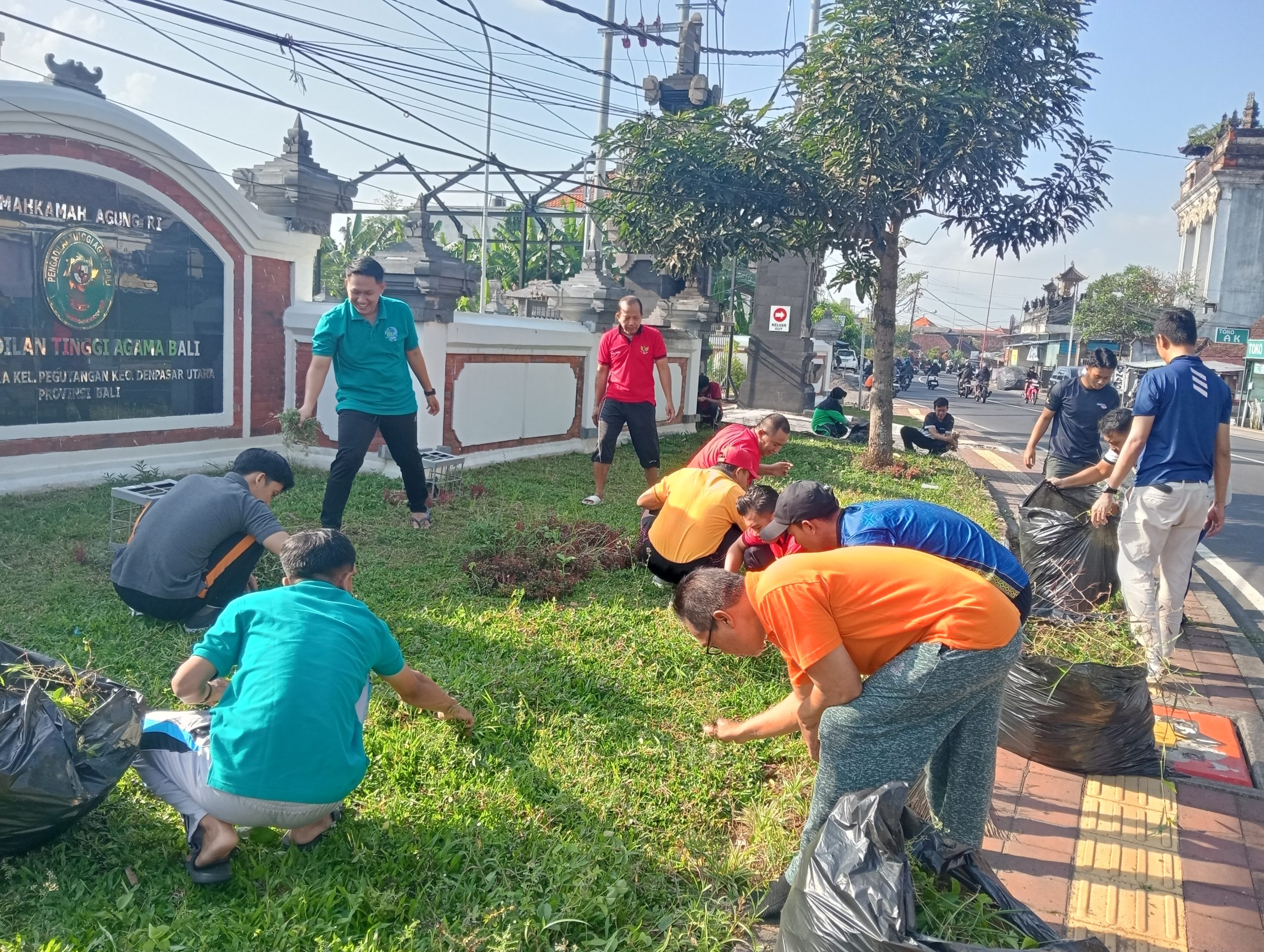 Kerja Bakti dalam rangka World Clean Up Day 2025